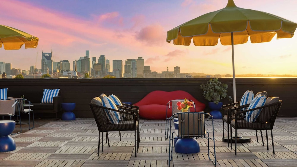 The Carter by Avantstay 3rd Floor, 15 Bedrooms