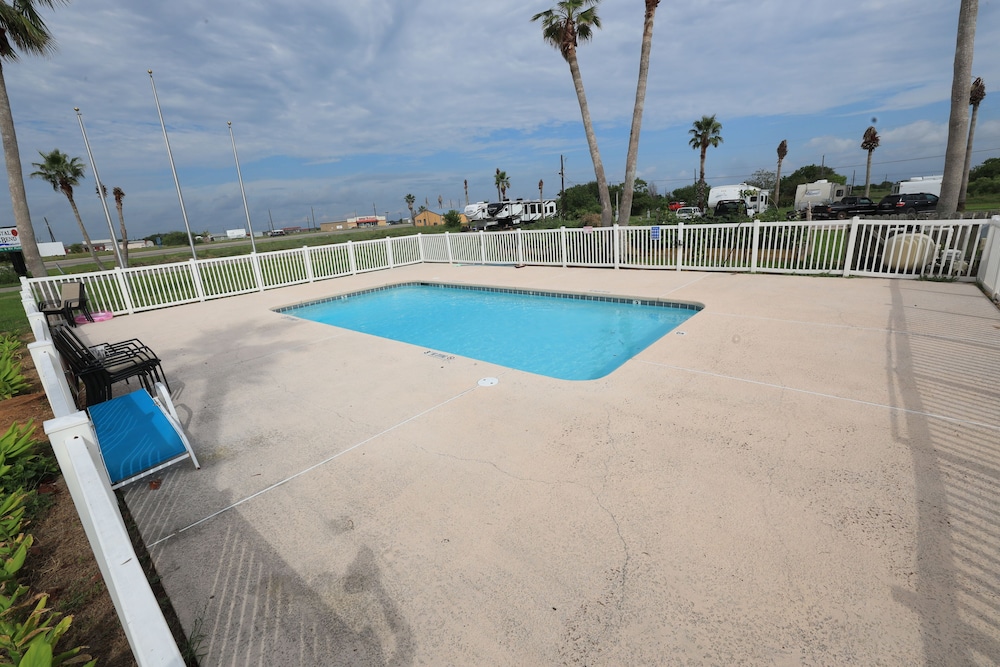 Coastal Bend Motel & RV Park view 4