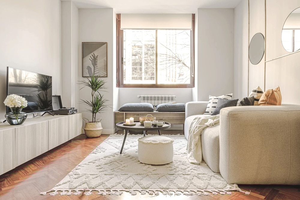 Raja - 2 Bedrooms Apartment in Almagro