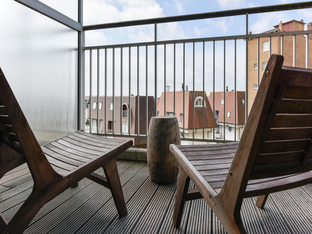Duplex at Albert Beach With Stunning Sea Views