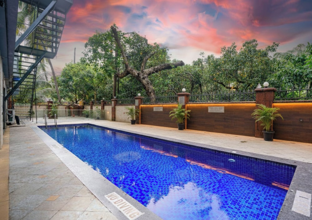 Fabhotel Prime Twin Fountains
