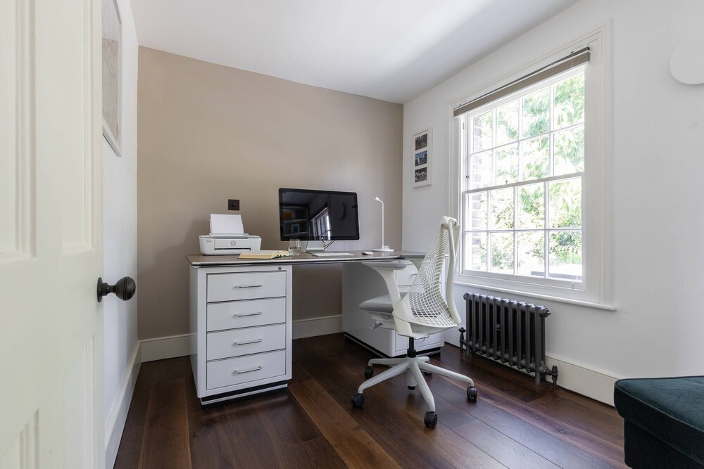 Whittlesey Street II by Onefinestay