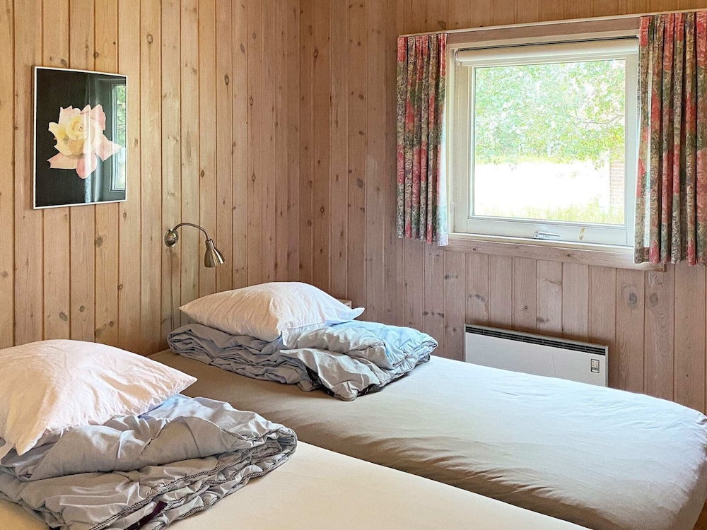6 Person Holiday Home in Blavand