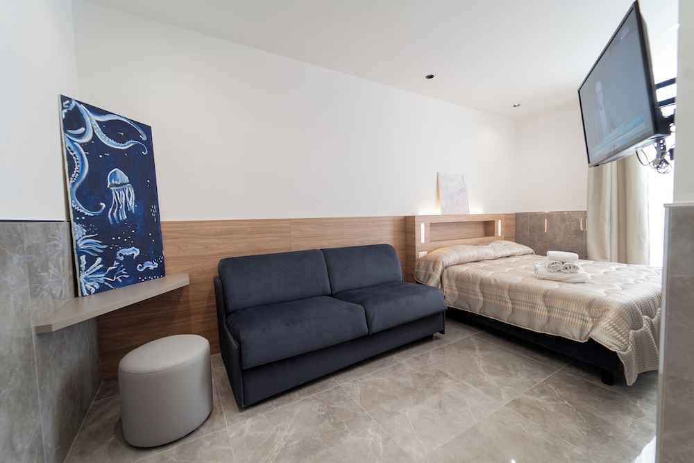 Le 4 Stagioni Dante H Napoli Centro by ClaPa Group Dislocated Hospitality