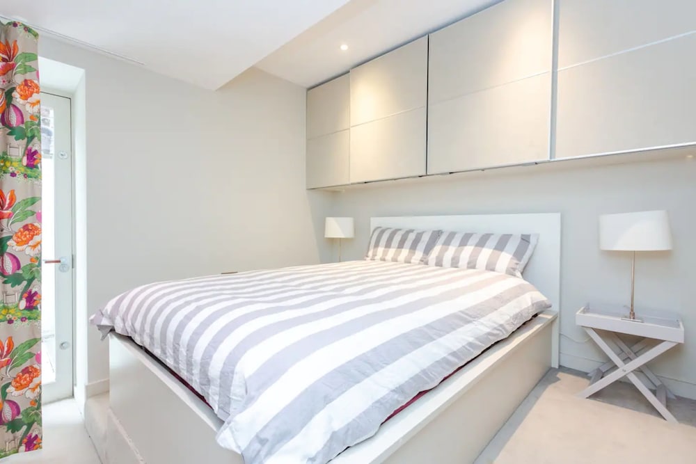 Modern 2 Bedroom Apartment Near Gloucester Road