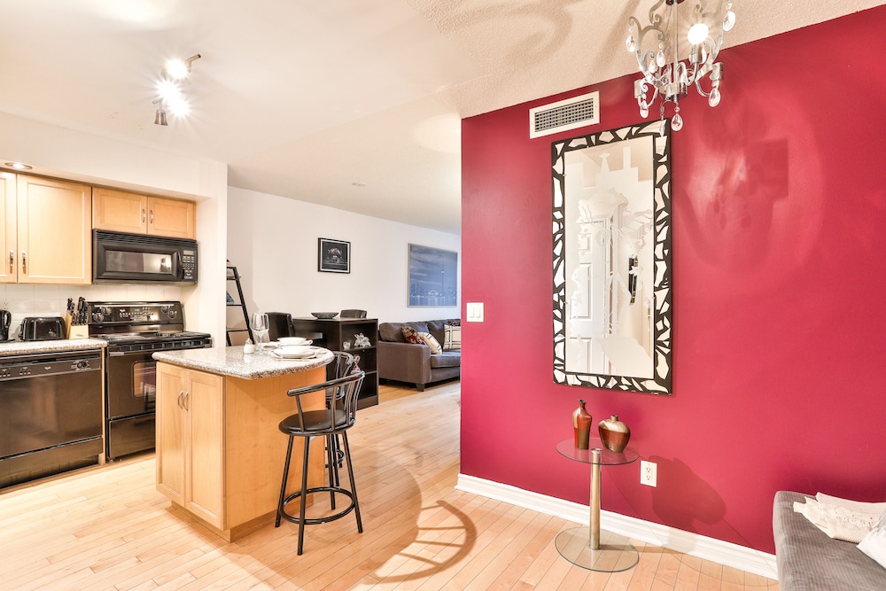 Lovely Homestyle Condo - Image 5