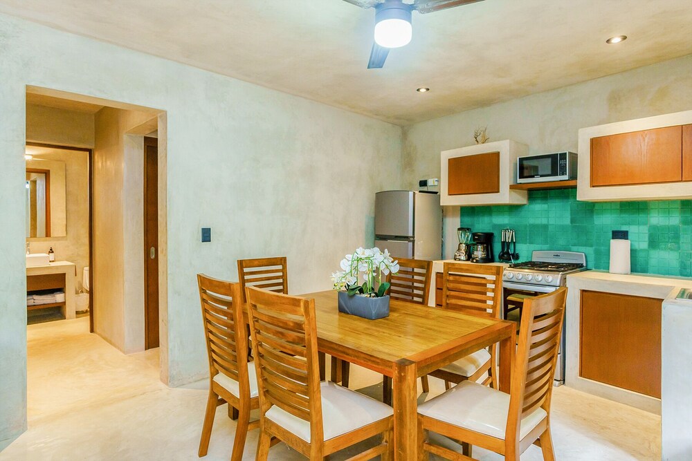 Eco-sustainable Luxury Between Beach Hotspots & Tulum Town by Stella Rentals