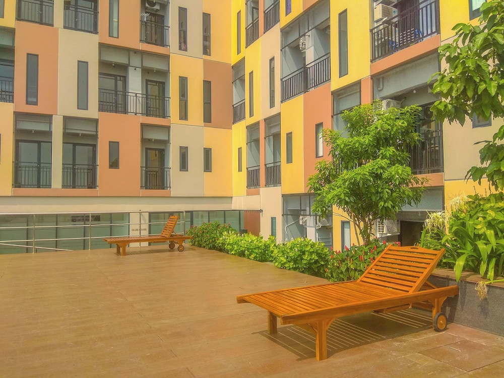 Modern Style Studio At Sayana Bekasi Apartment