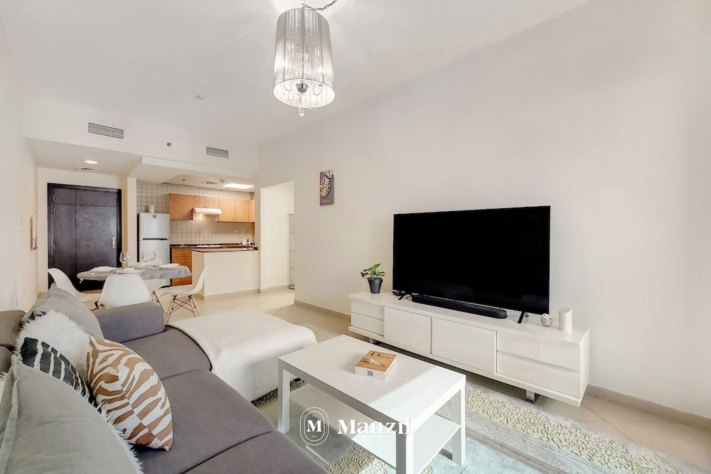 Manzil - Cozy 1BR in Dubai Marina w/ City Views
