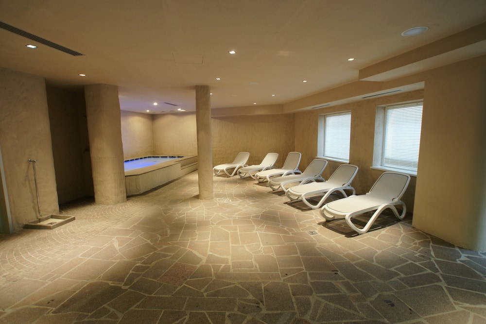 Adler Family & Wellness Clubresidence