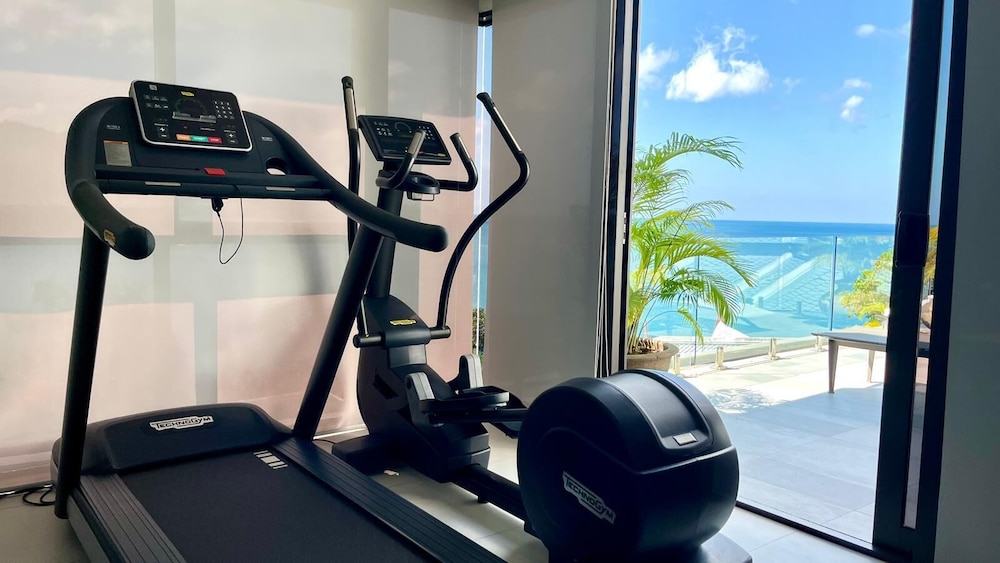 Luxury Seaview 6 Bedrooms With Infinity Pool Villa, Private Gym, Superfast Wifi
