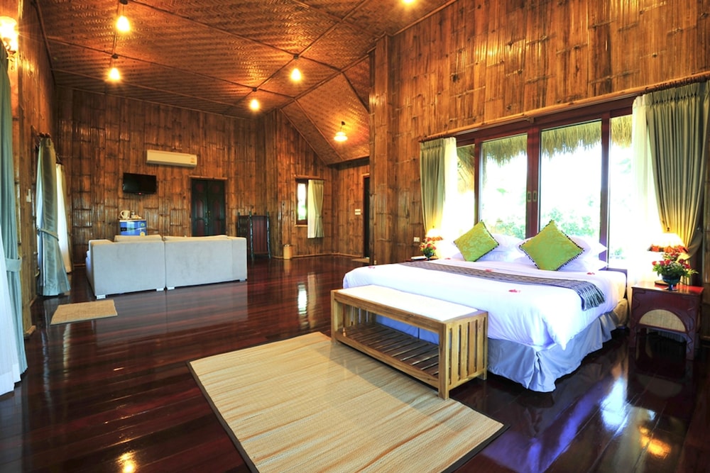 Reewa Waree Resort