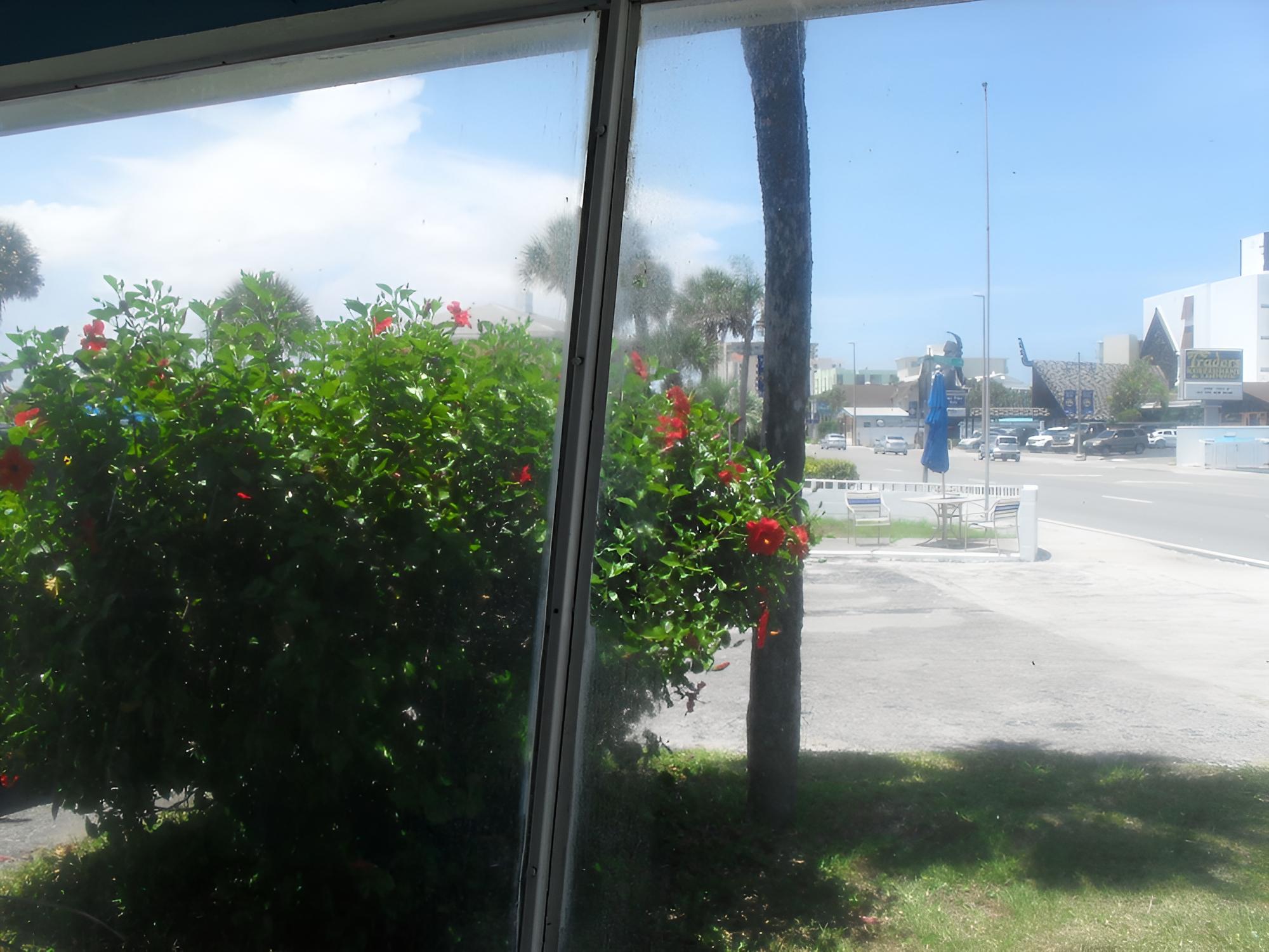 Shore Winds Motel