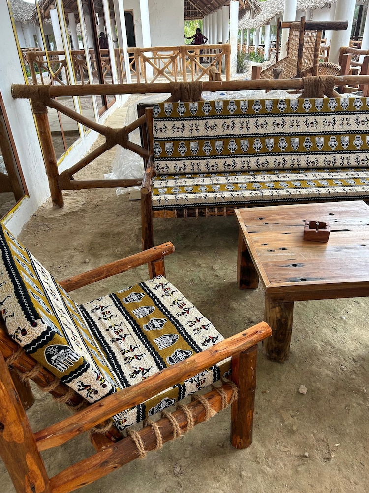 M&M VILLAS ZANZIBAR