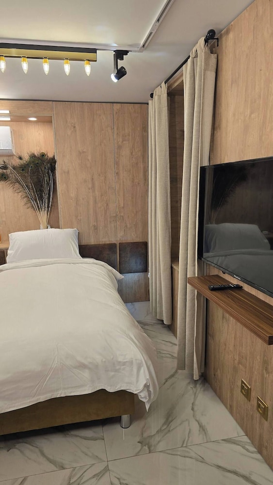 Luxury Boutique Property
