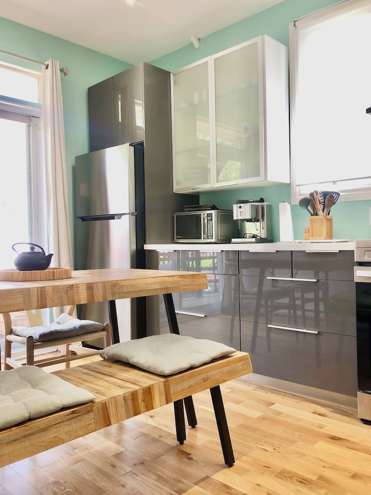 Exquisite and Modern Loft - Image 1