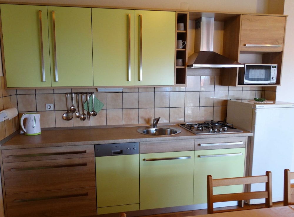 Sweet and Simple Sea View Crikvenica Apartments