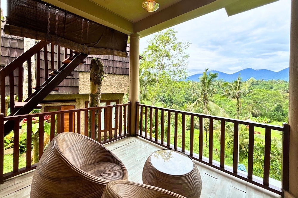 Four Mountains Villa Bedugul