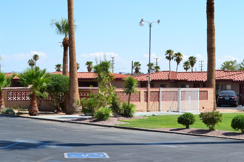 El Rancho Dolores Motel at Joshua Tree National Park