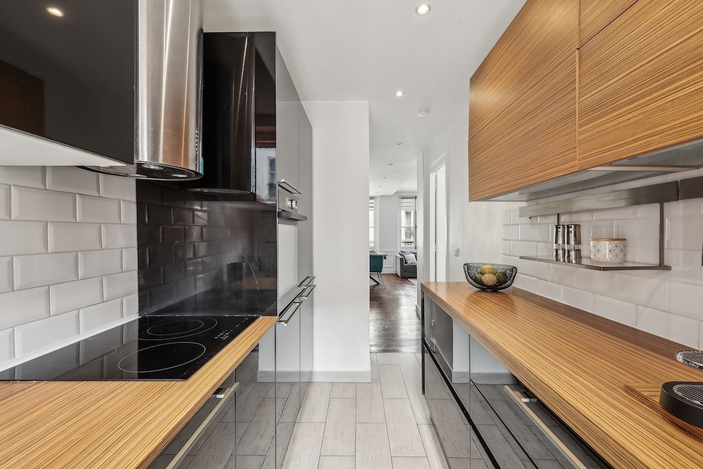 Stylish 3BR Near Tuileries Gardens