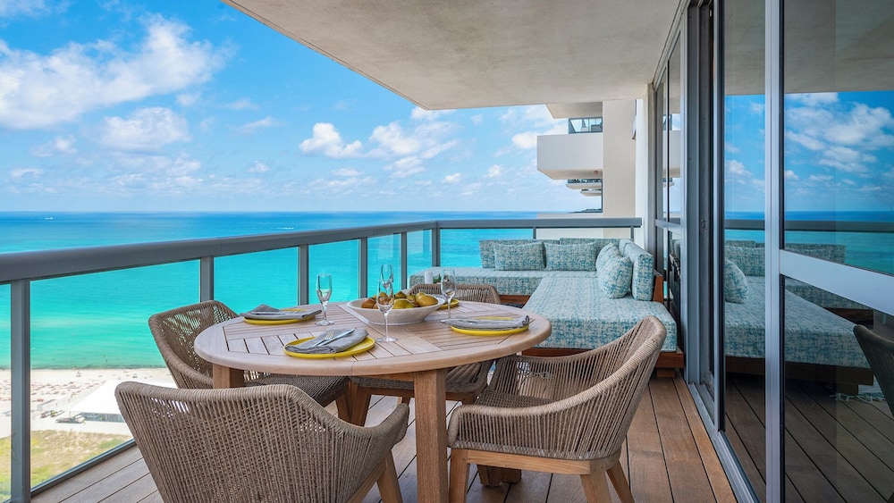 Luxury Vacation Rentals at The Setai by LRMB