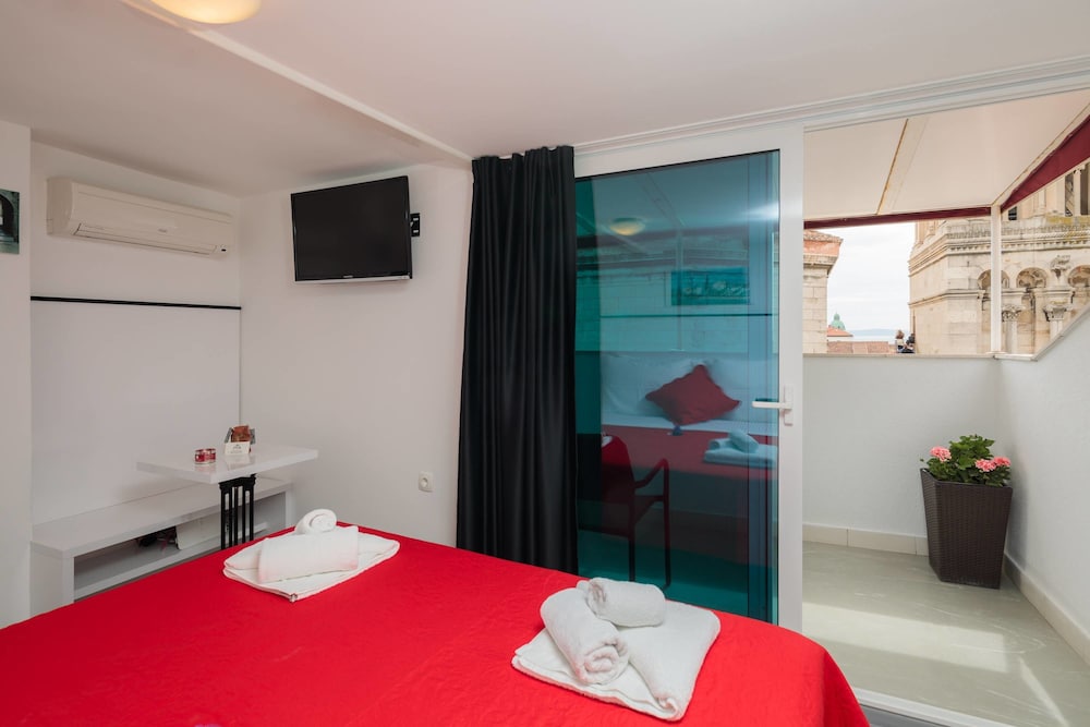 PLR Accommodation