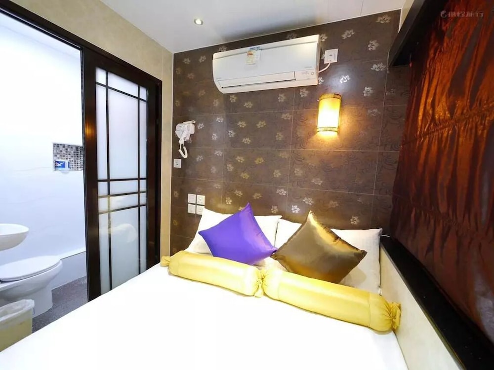 Maple Leaf Guest House