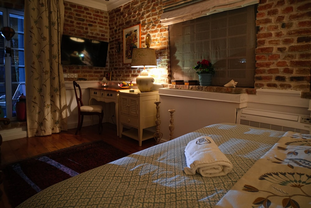 Paul's Fantasia Boutique Suites view 2