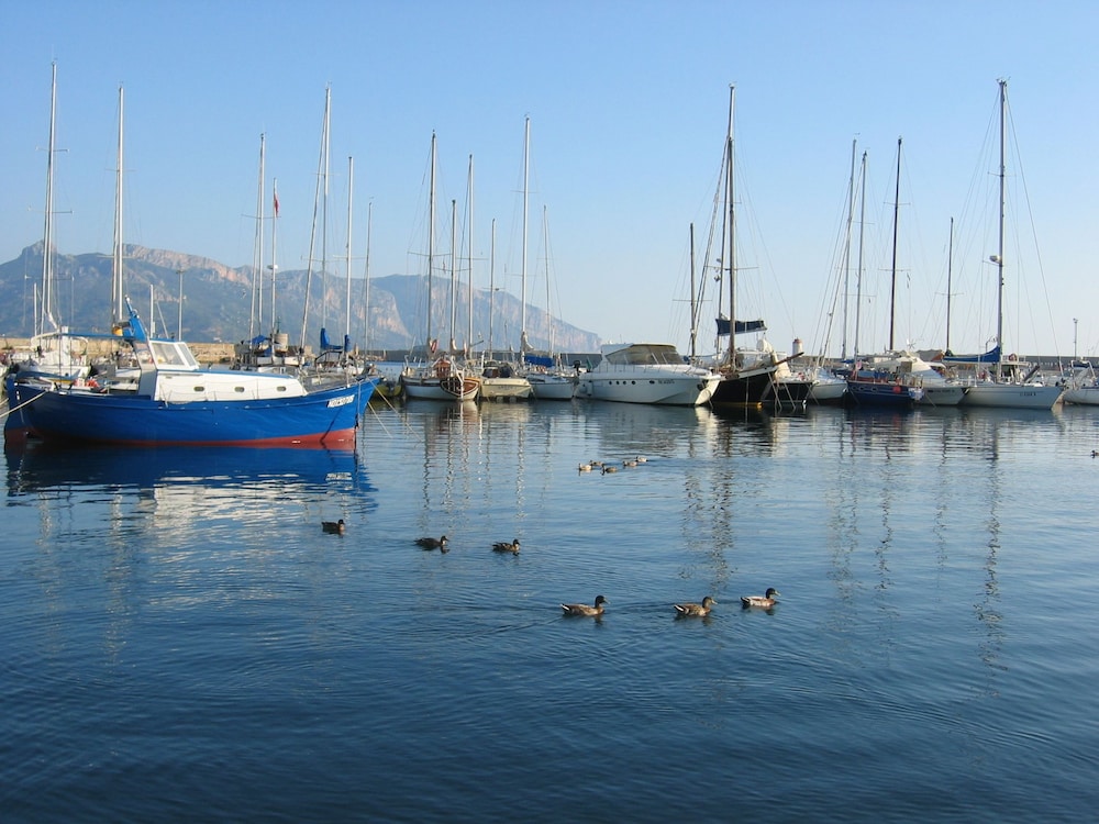 Borgo degli Ulivi Residence