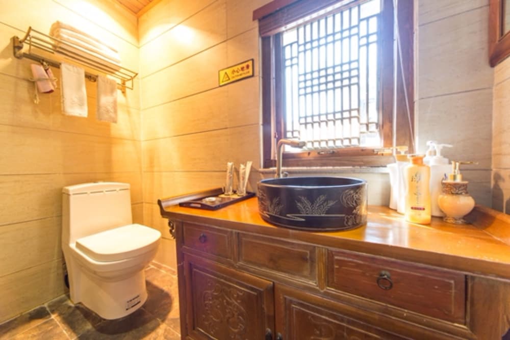 He Mu Ju Inn Zhongyi Branch