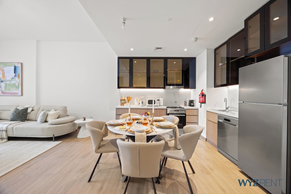 Boho Bayfront 1BR La Sirene Seaport View