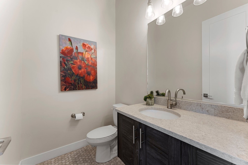 Coral Rock Vista 8 Bedroom Townhouse