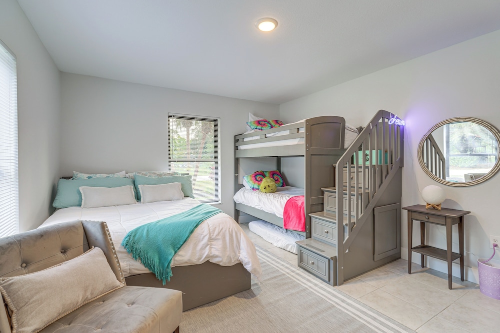6 Mi to Shore: Vero Beach Family Home