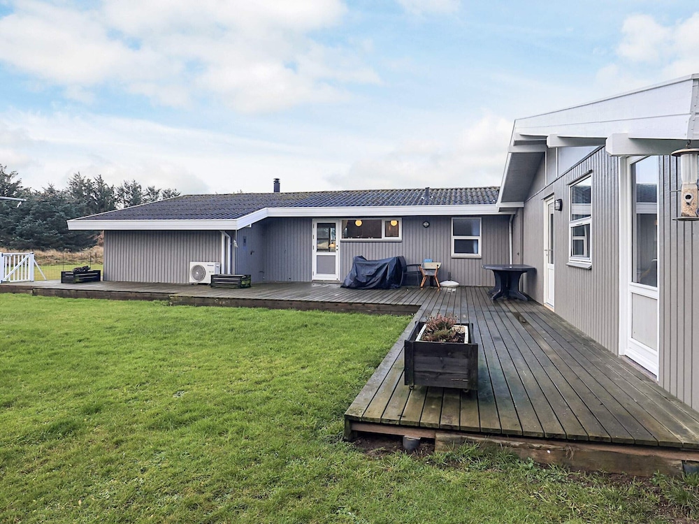 4 Star Holiday Home in Lokken