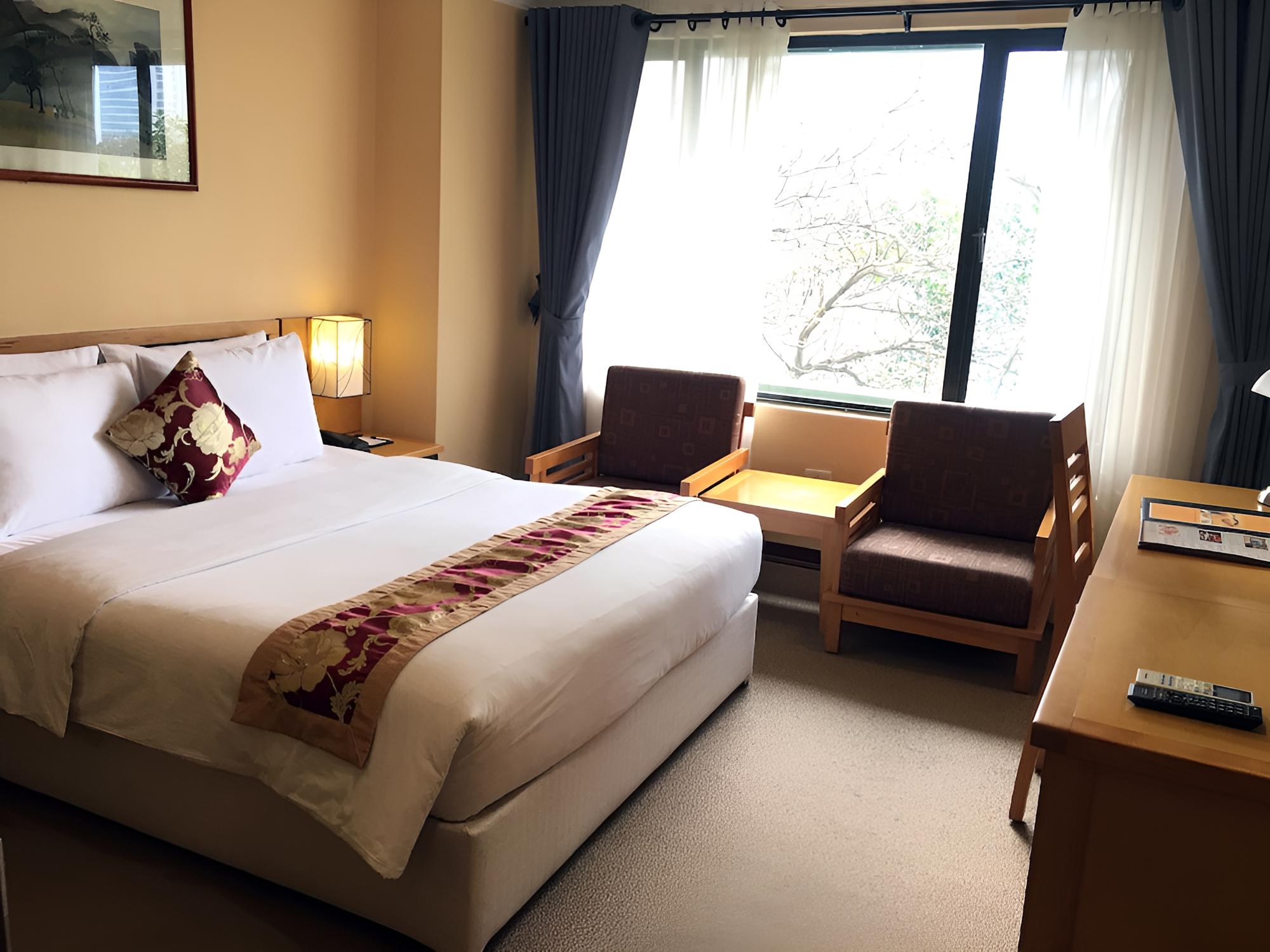 Mon Regency Hotel