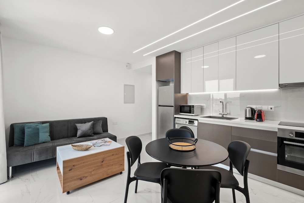 Maestro City Apartments