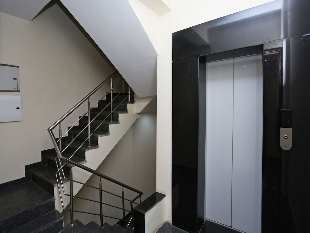OYO 14482 Live Inn
