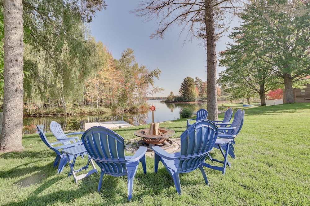 Lakefront Kalkaska Cottage w/ Fire Pit!
