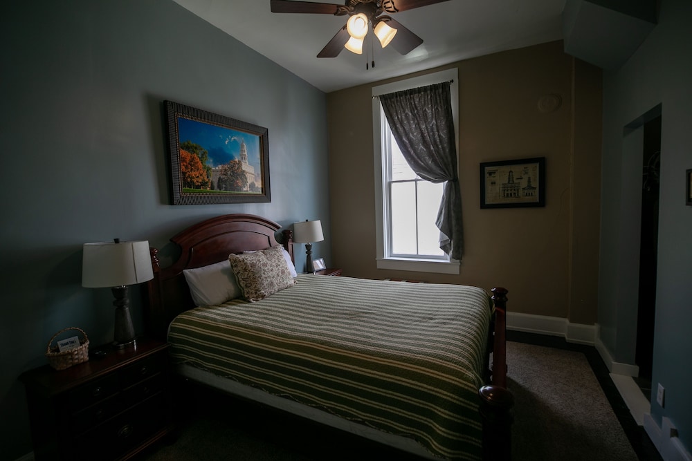 Nauvoo Temple House Hotel view 2