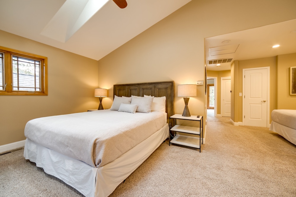 Reno Vacations - Sleek Reno-lake Tahoe Retreat, 4 Mi to Ski Mt Rose - Property Image 39