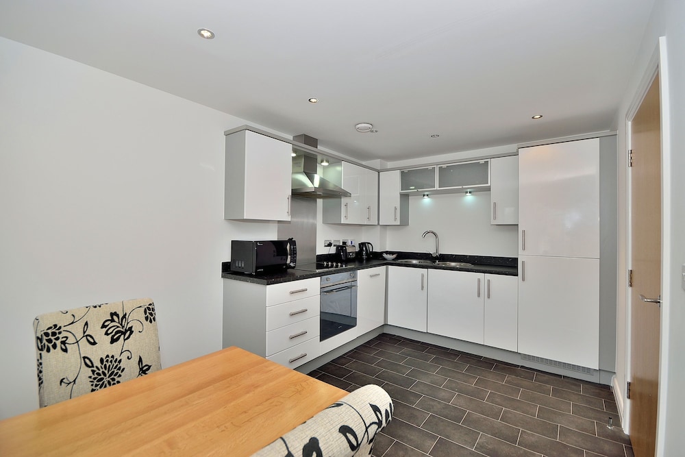 Racecourse Serviced Apartments