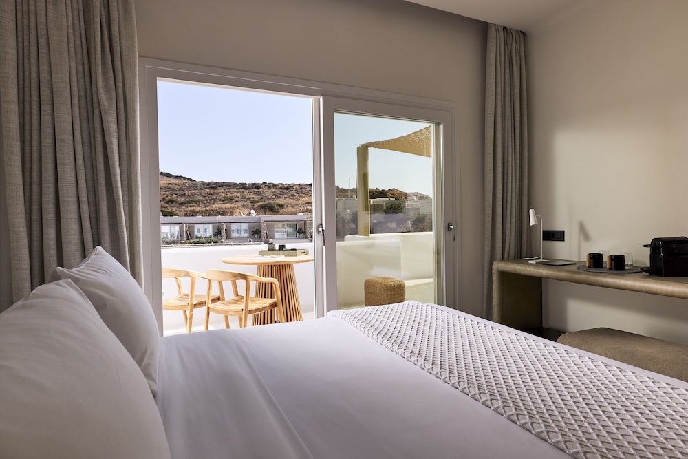 Artemis Seaside Resort