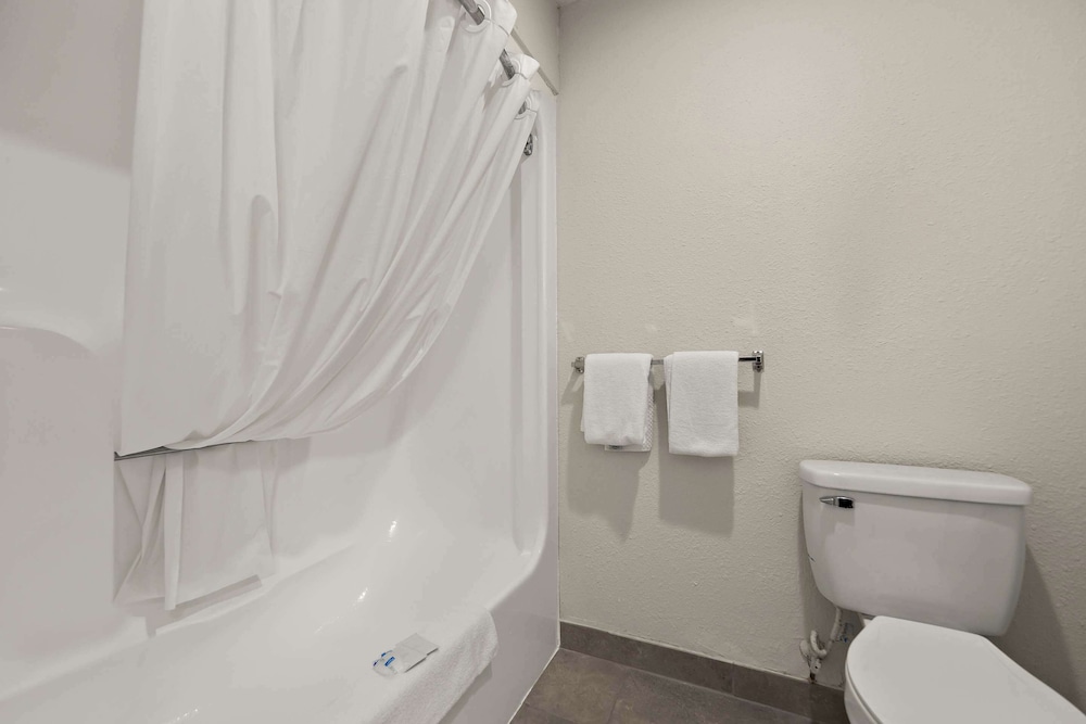 Rodeway Inn Lumberton Central