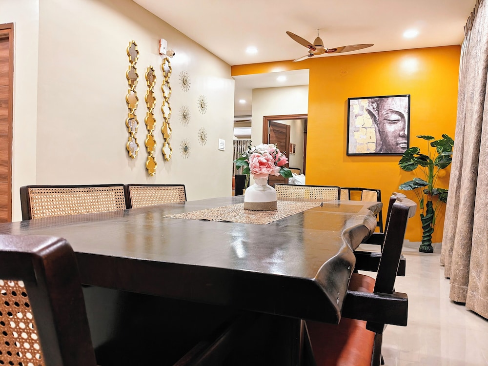 Crescent Stays Banjara Hills
