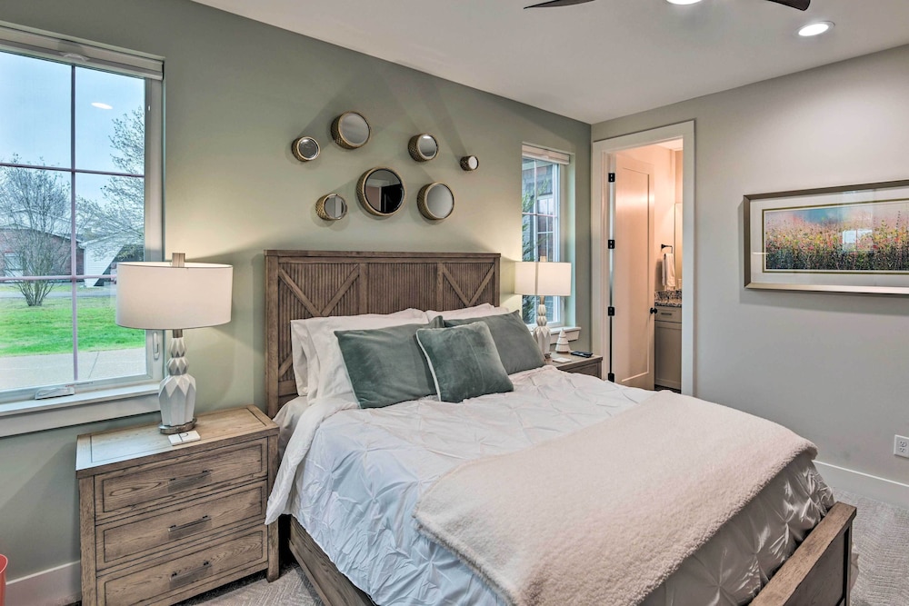 Beautiful Nashville Home Near Downtown w/ Hot Tub! view 5