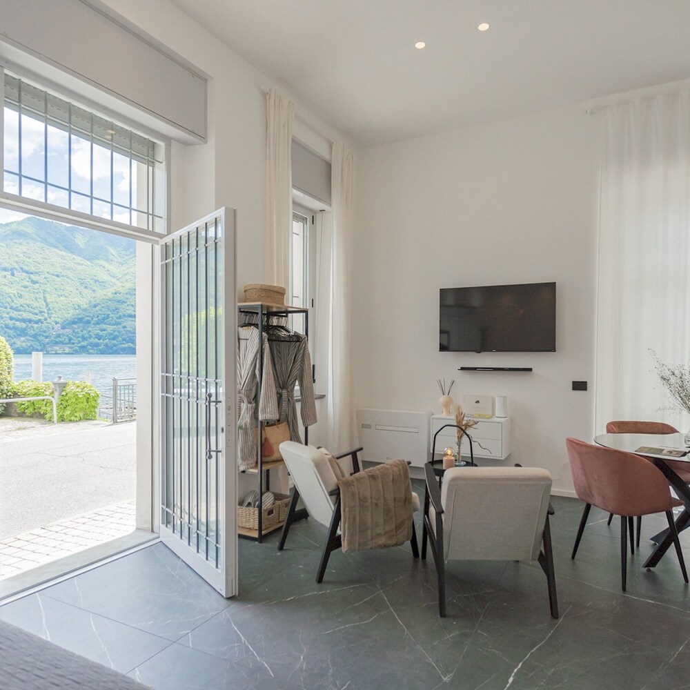 Piccola Como Lotus With 1 Bathrooms view 5