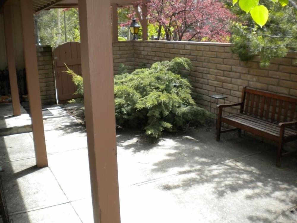 528 Tahoe Keys Blvd