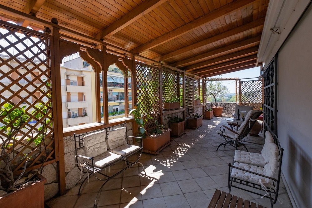 Amazing Penthouse With Terrace by Caracalla photo 4