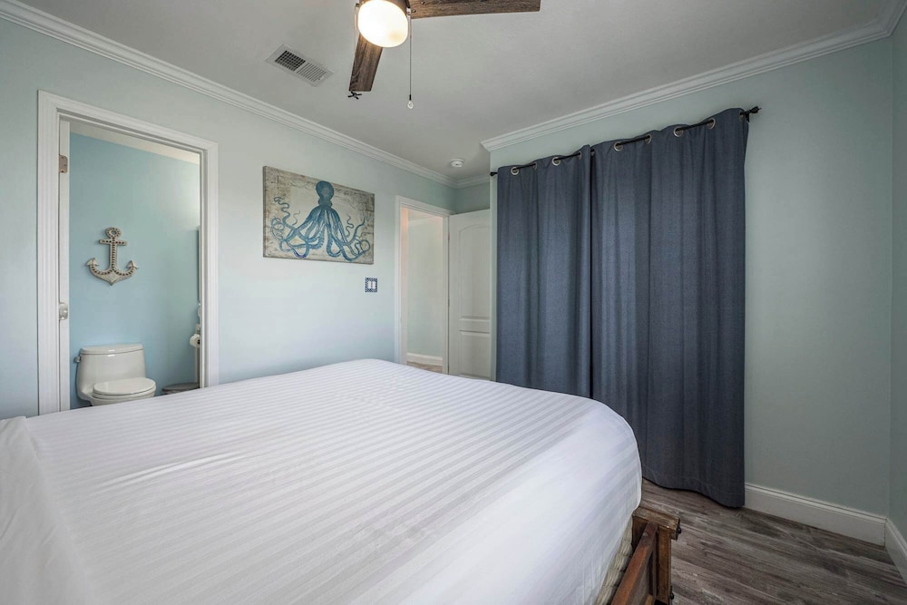 Holiday Isle - Private Beach - Special Offer!