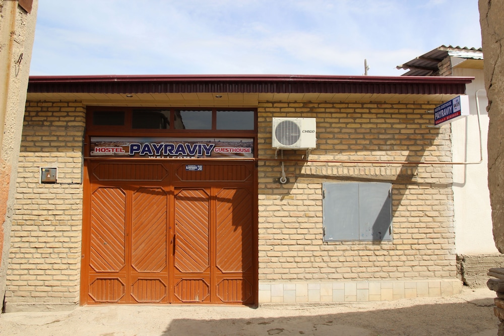 Payraviy Guest House - Hostel